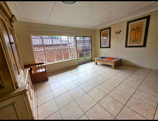4 BEDROOM PROPERTY TO RENT IN GLEN MARAIS